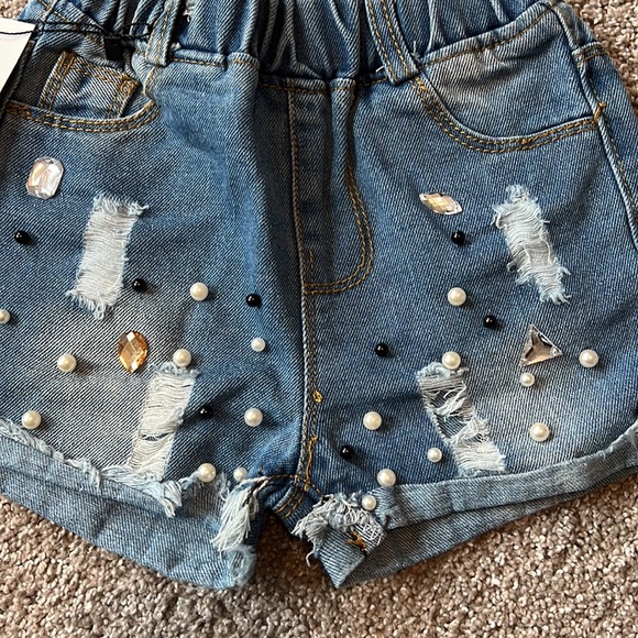 GRACE & ABEL BOUTIQUE | Denim Shorts with elastic waistband - Picture 2 of 4